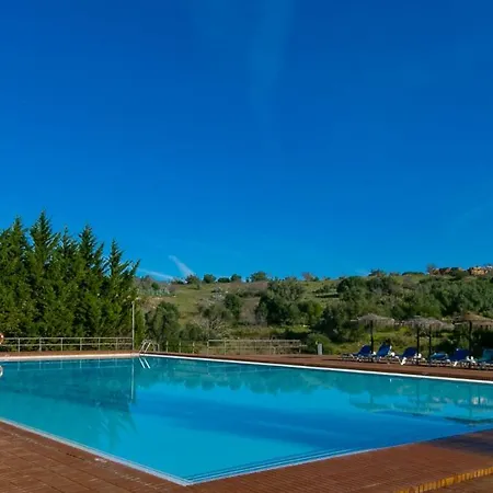 A11 - Marinapark Hill