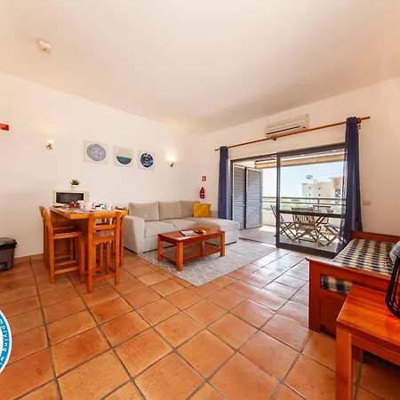 A11 - Marinapark Hill * Lagos