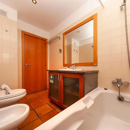 A11 - Marinapark Hill Apartment Lagos